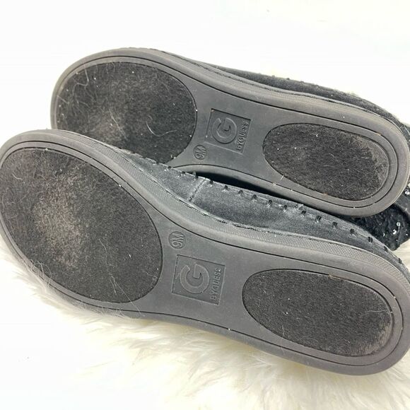 Guess, black suede quilted ankle booties 9M - Picture 6 of 6